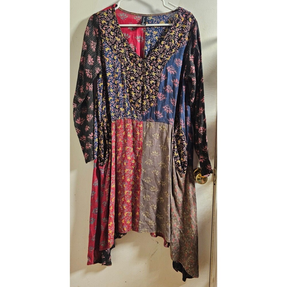 Sacred Threads Boho Hippy Dress Patchwork floral print Sz. Sm. Sharkbite hemline